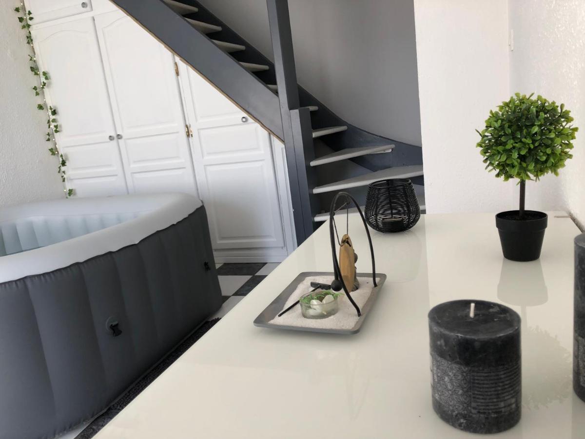 Apartamento Le Clémenceau Péronne Exterior foto